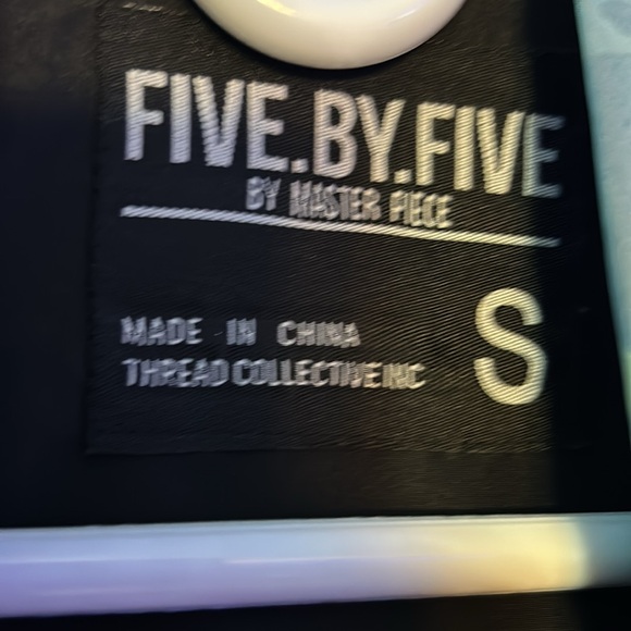 Long sleeve zip up windbreaker by five by five size small - Picture 3 of 4